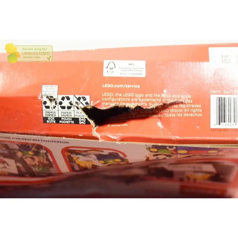 LEGO Super Mario King Boo's Haunted Mansion Set 71436 - Picture 14 of 16